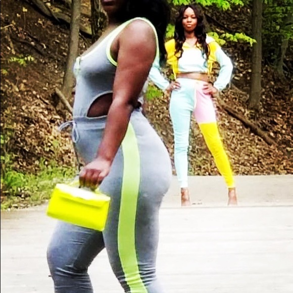 Women’s Comfy Jumpsuit - Picture 6 of 16